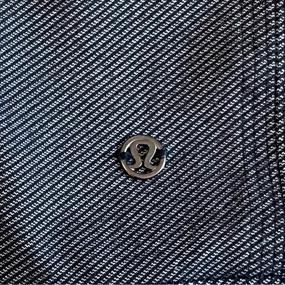 Lululemon Athletica Black and Gray Jacket - Picture 7 of 9